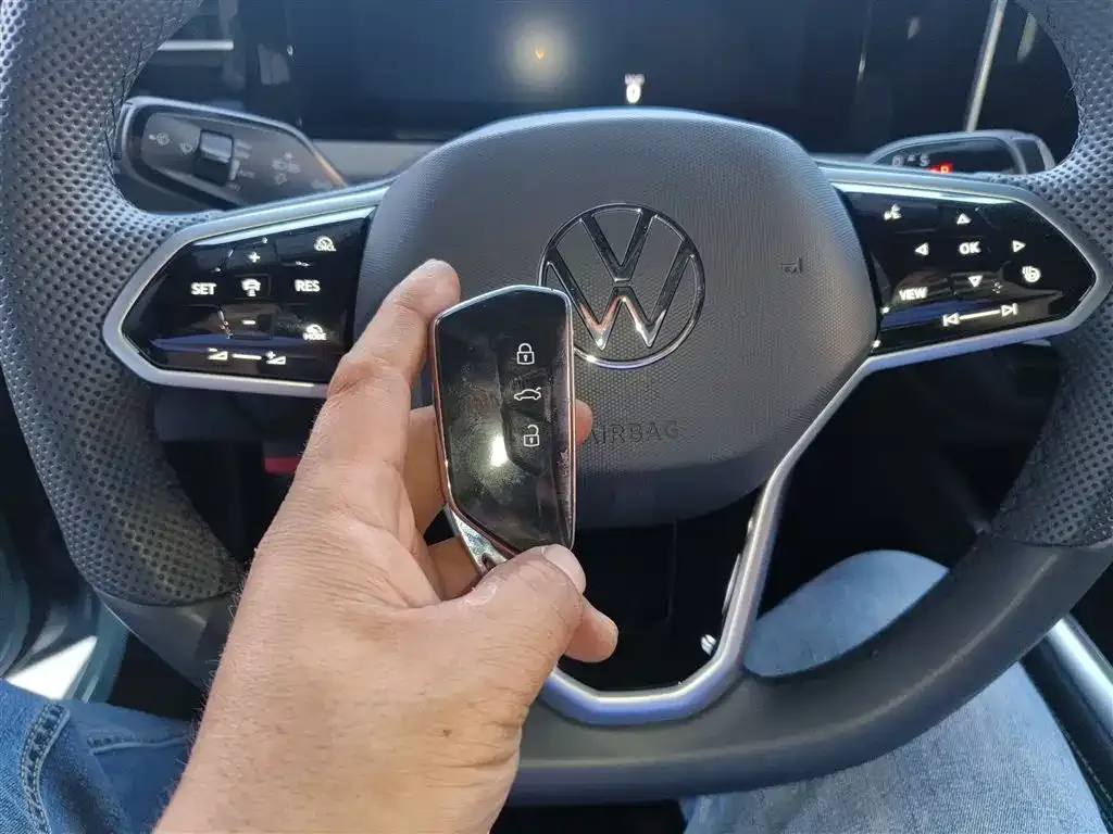 Volkswagen Passat — фото 3