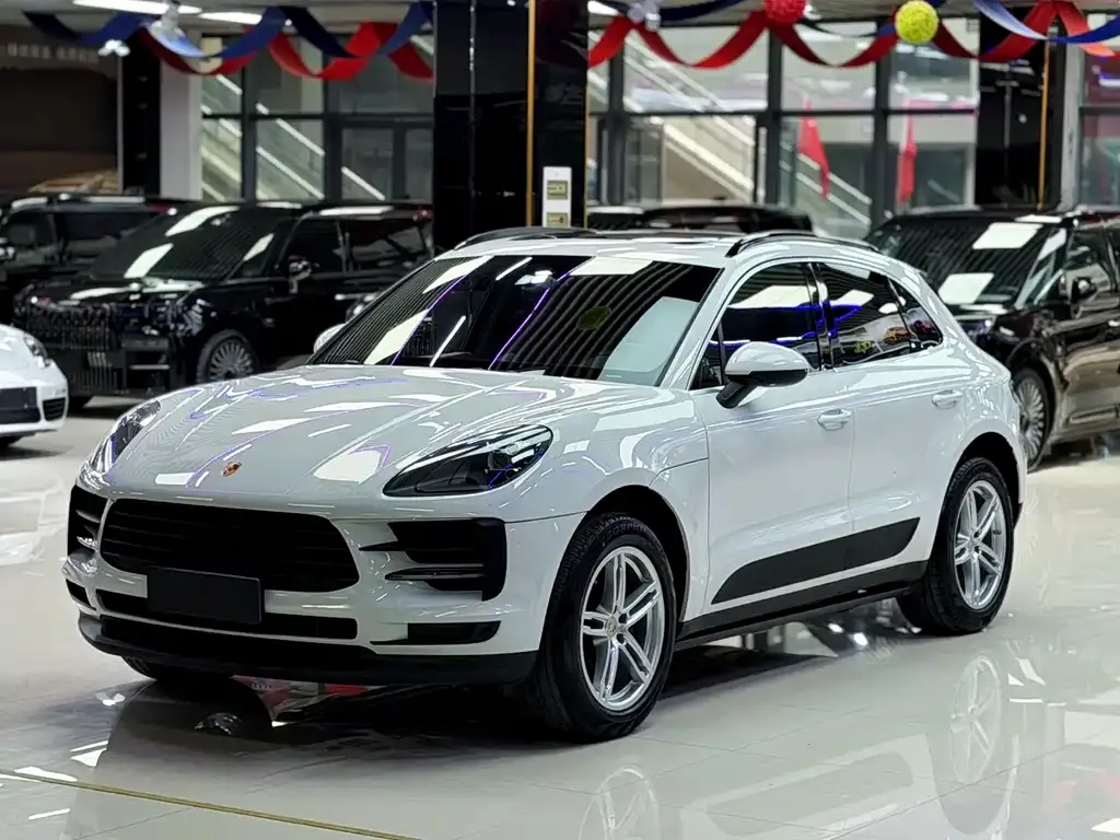 Porsche Macan — фото 1