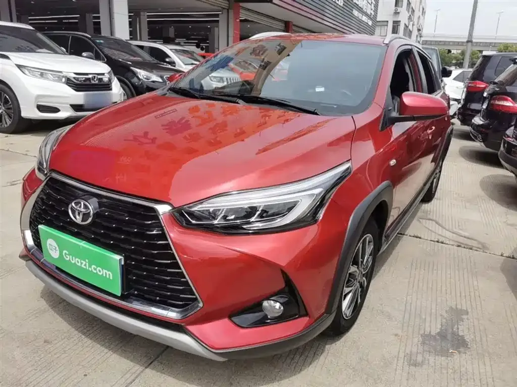 Toyota Yaris L — фото 8