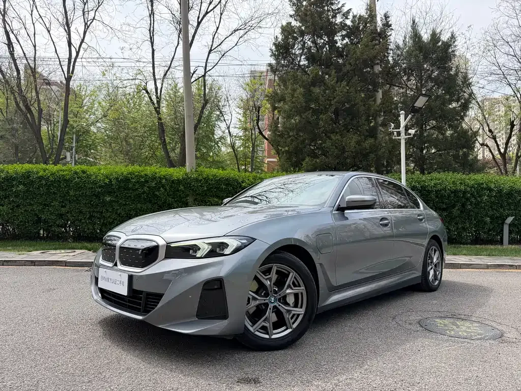 BMW i3 — фото 1