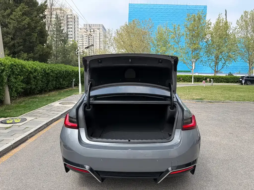 BMW i3 — фото 4