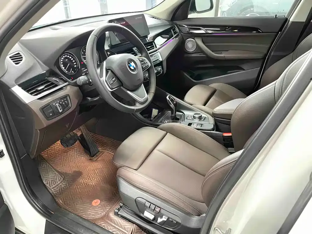 BMW X1 2021 из CN, фото 8