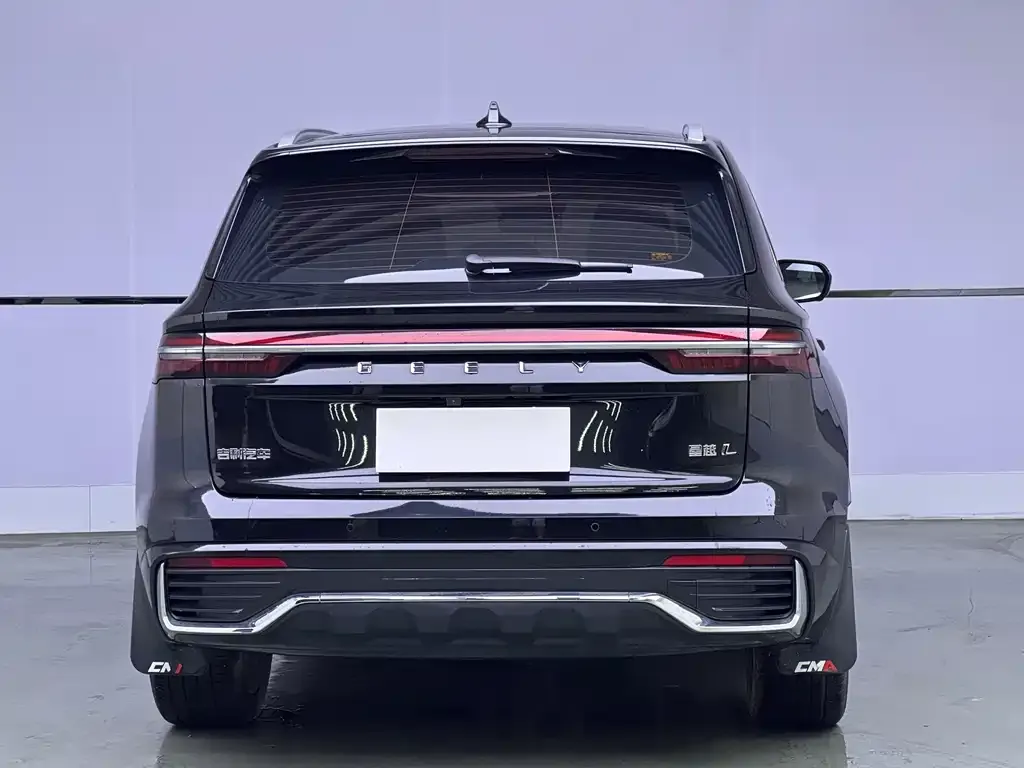 Geely Xingyue L — фото 10