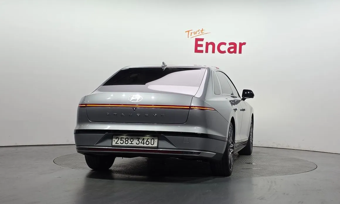 Hyundai Grandeur 2023 из KR, фото 3