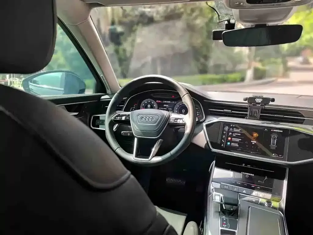 Audi A6L 2021 из CN, фото 5
