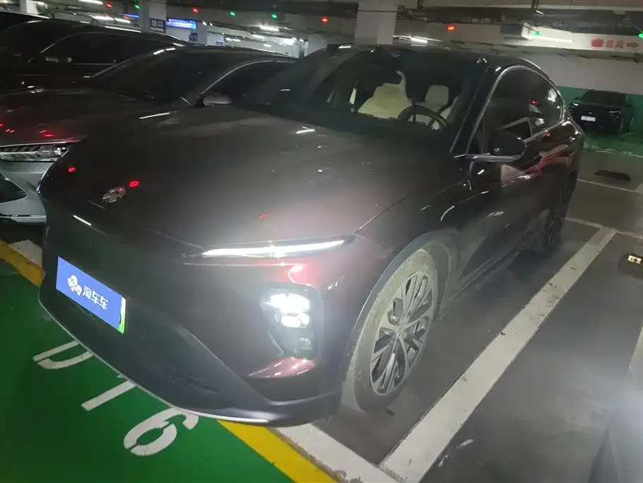 NIO EC7