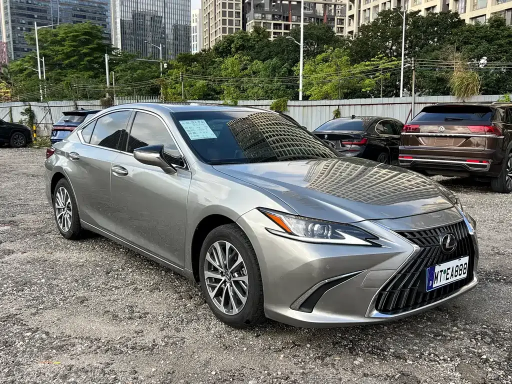 Lexus ES — фото 9