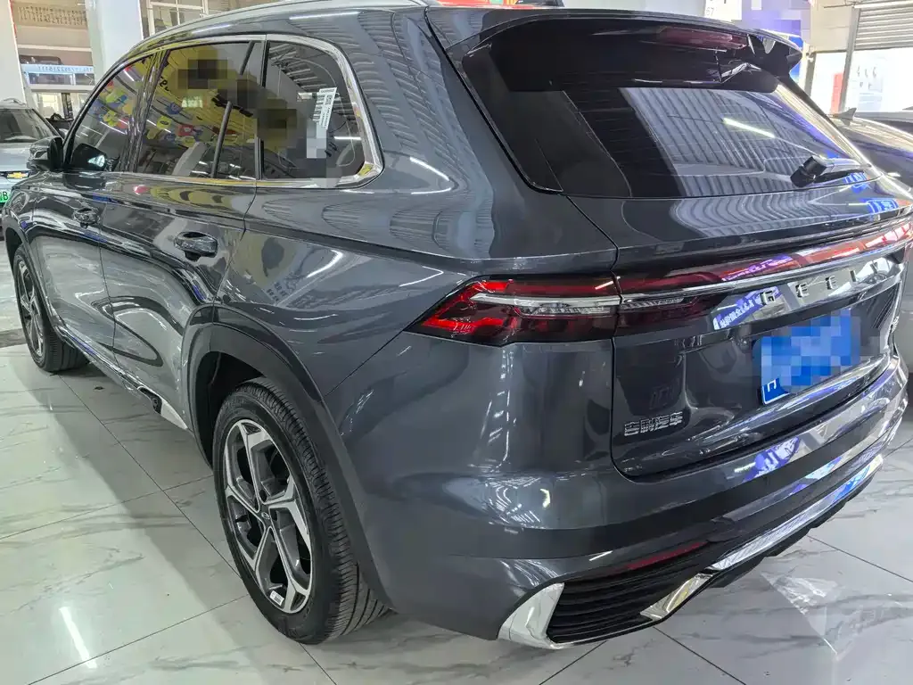 Geely Xingyue L — фото 3