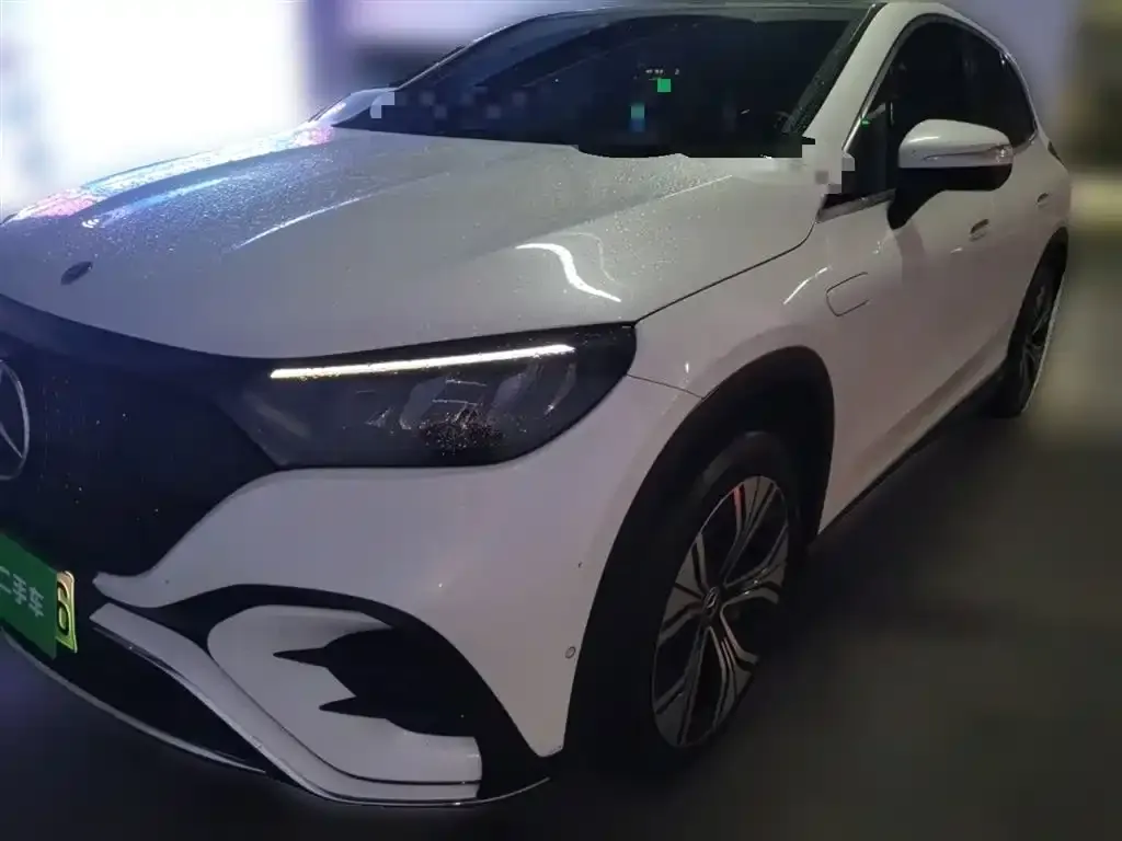 Mercedes-Benz EQE SUV 2023 из CN, фото 3