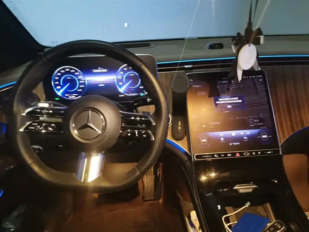 Mercedes-Benz EQE SUV 2023 из CN, фото 9