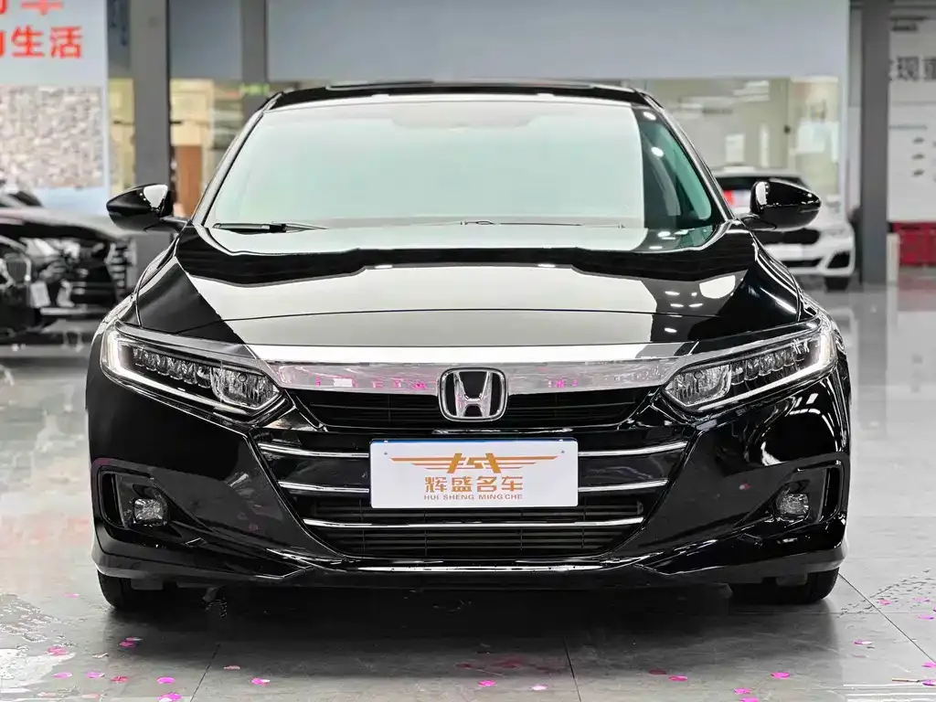 Honda Accord — фото 6