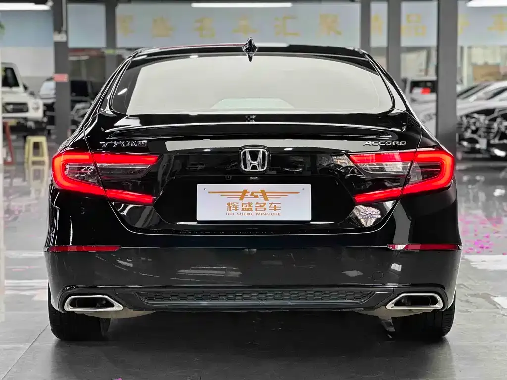 Honda Accord — фото 5
