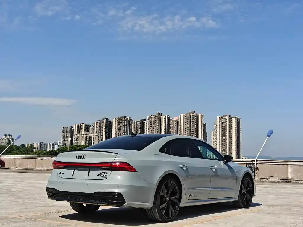 Audi A7L — фото 6