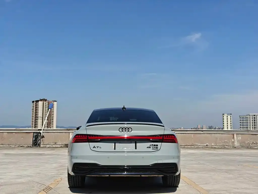 Audi A7L — фото 3