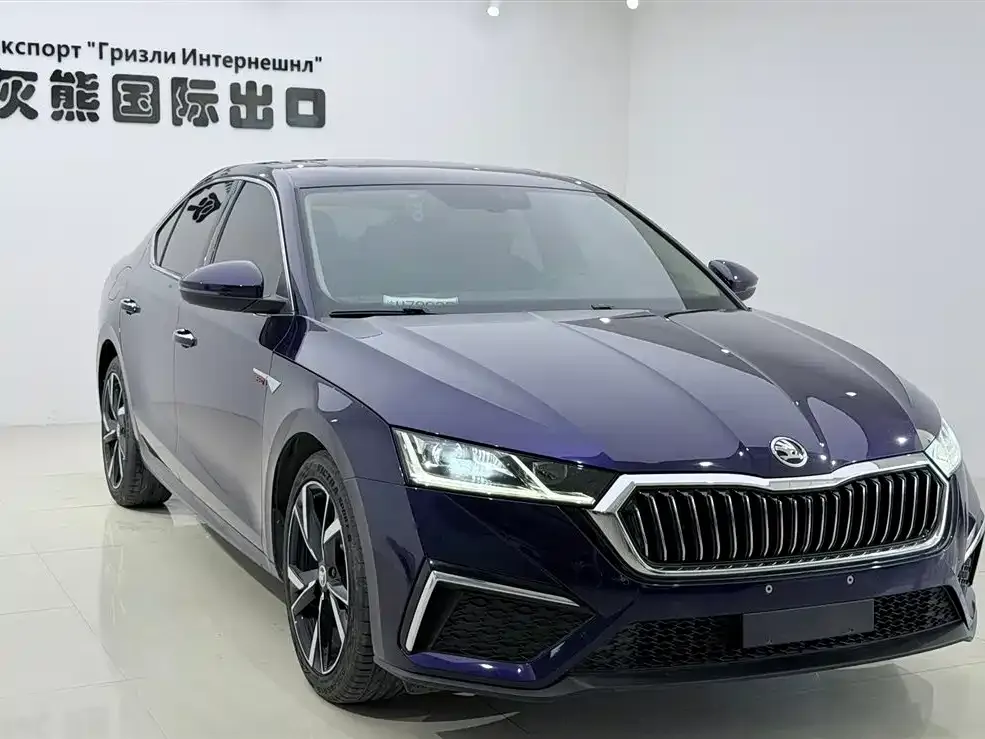 Skoda Octavia — фото 4