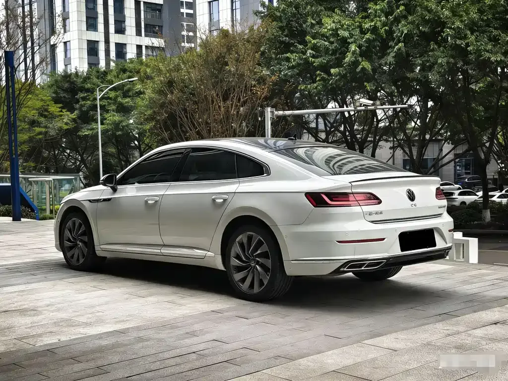 Volkswagen CC — фото 5
