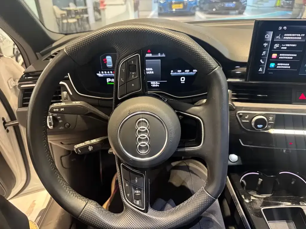 Audi A4L 2024 из CN, фото 7