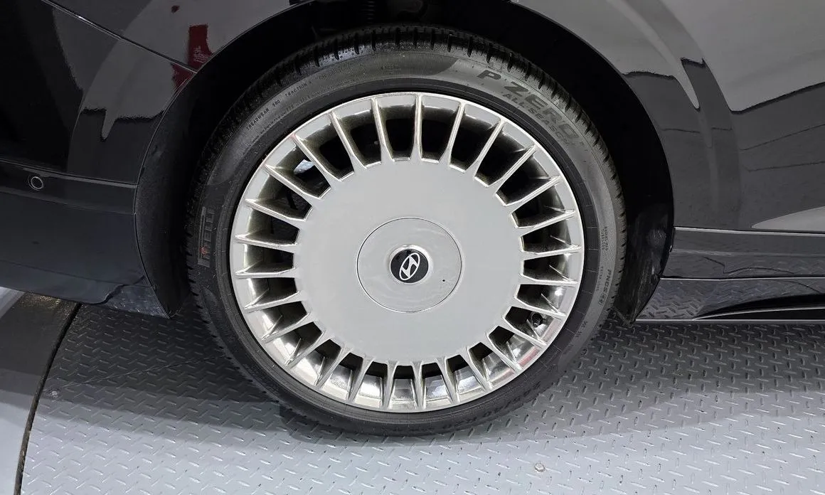 Hyundai Grandeur 2023 из KR, фото 8