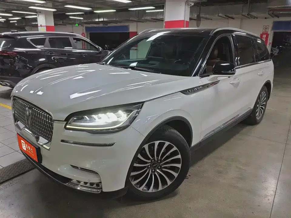 Lincoln Aviator — фото 1