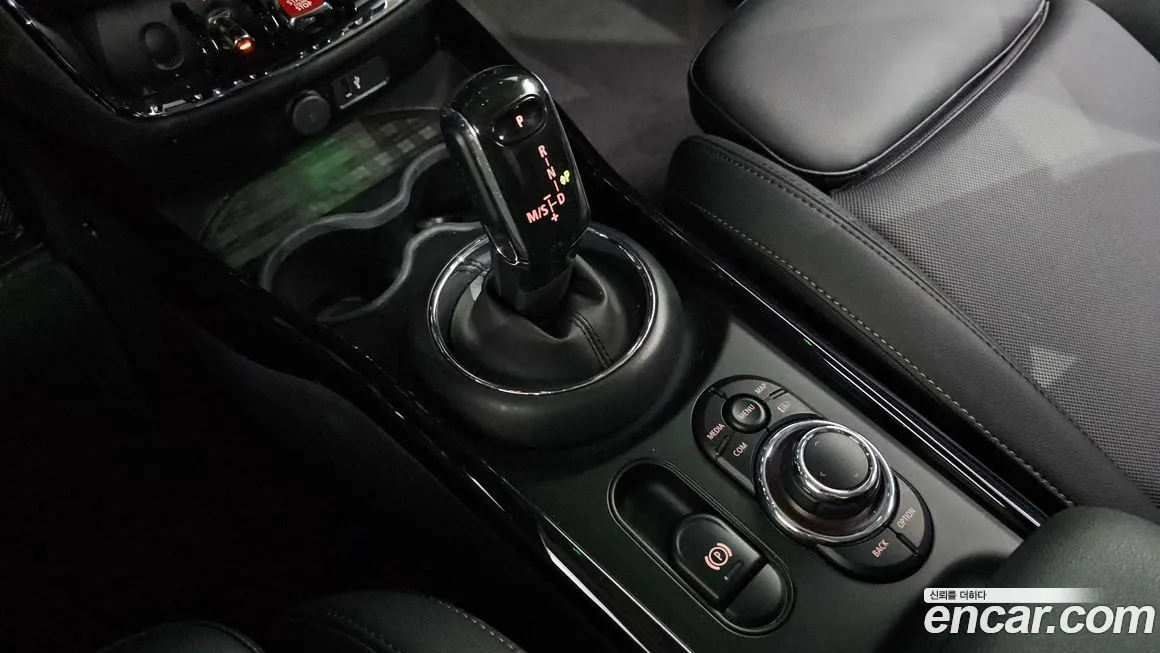 Mini Clubman 2022 из KR, фото 9