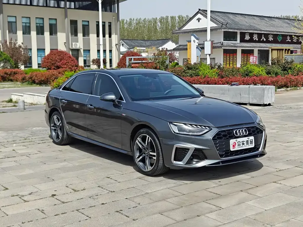 Audi A4L 2022 из CN, фото 9
