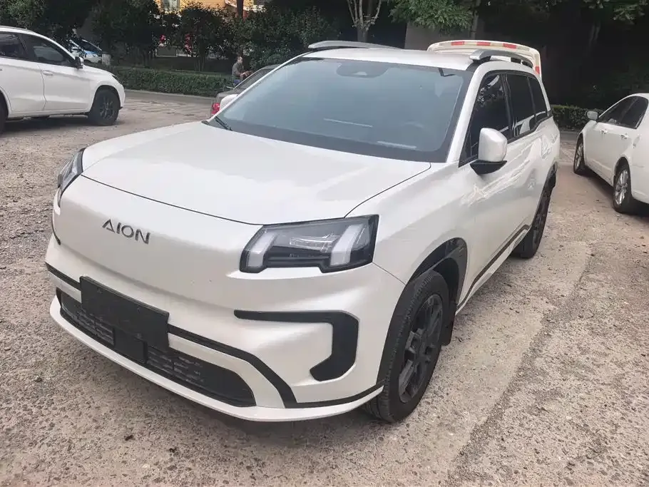 Aion V