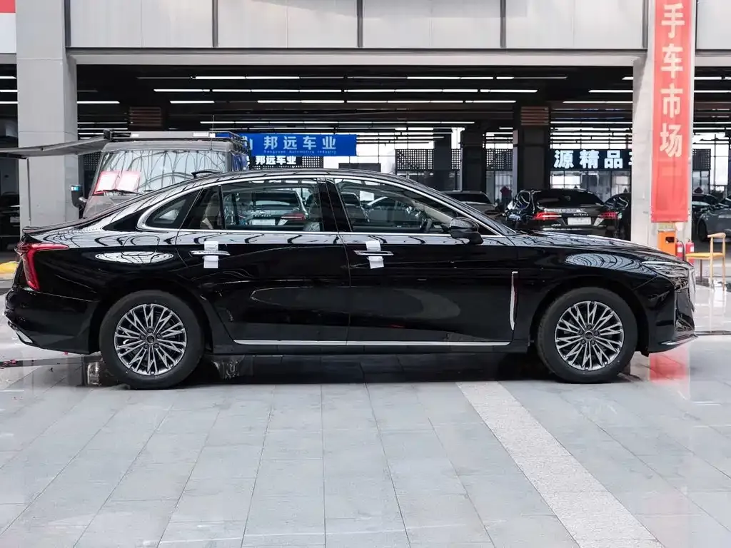 Hongqi H5 — фото 4