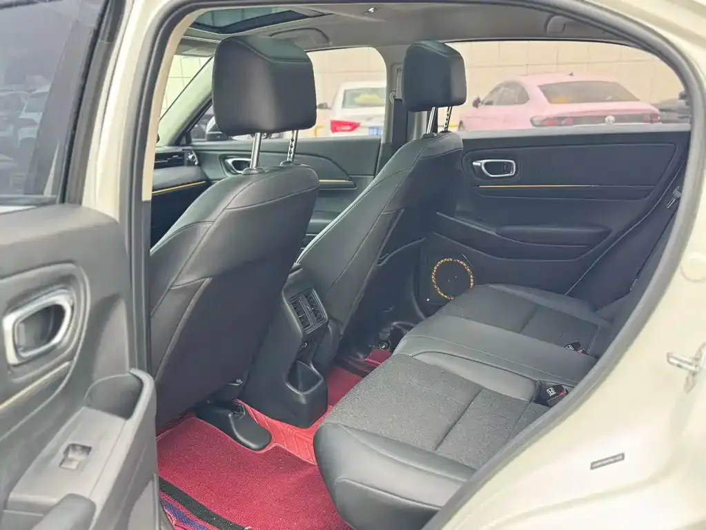 Honda Vezel 2023 из CN, фото 10