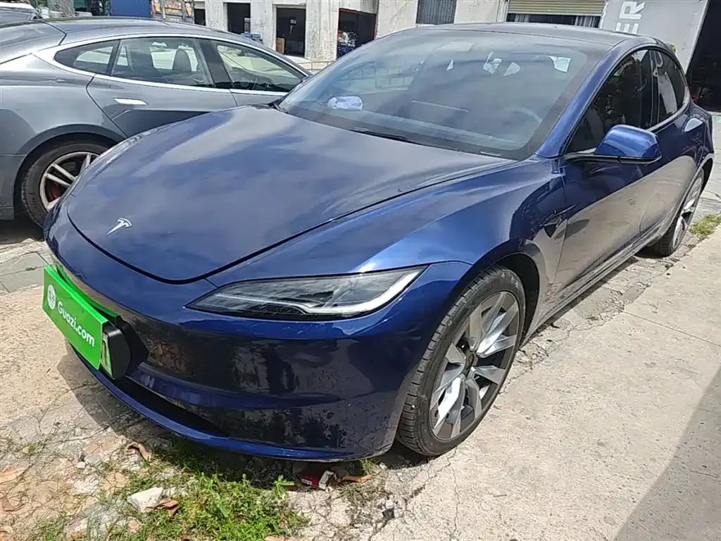 Tesla Model 3 — фото 6