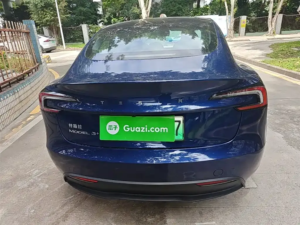 Tesla Model 3 — фото 4