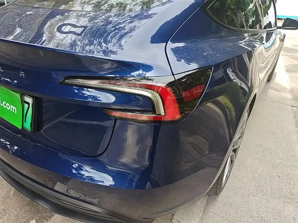 Tesla Model 3 — фото 2