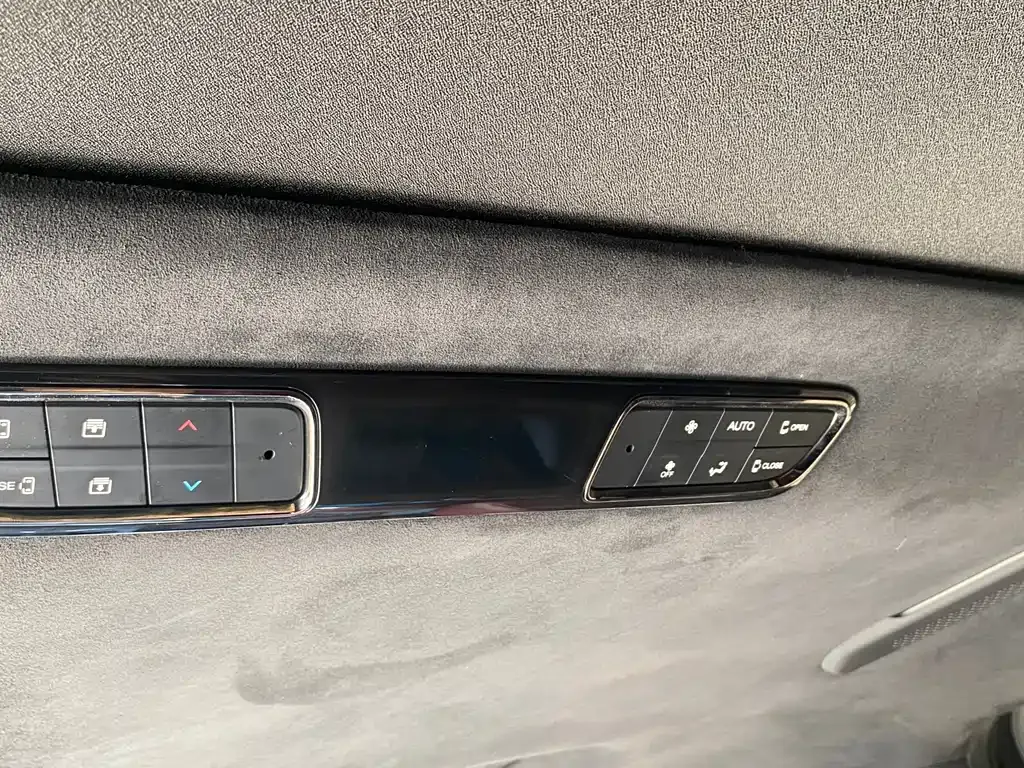 GAC Motor Trumpchi M8 — фото 10