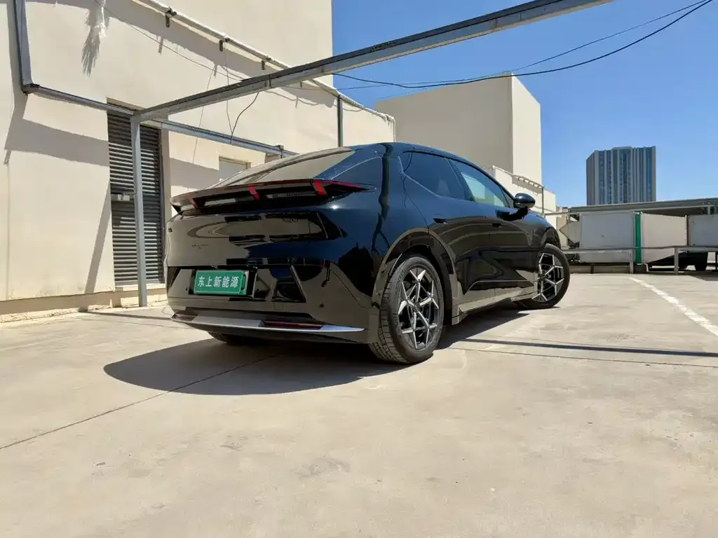 Lynk & Co Z20 2025 из CN, фото 6