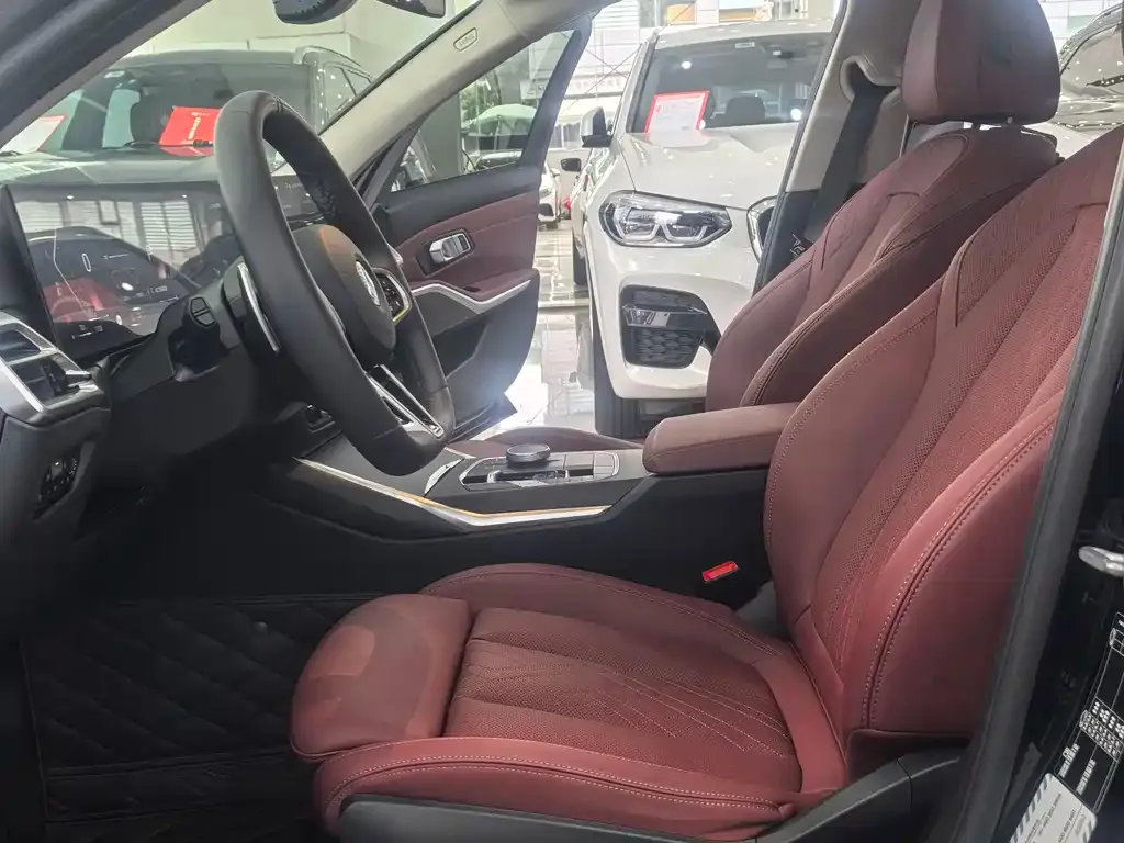 BMW 3 Series 2025 из CN, фото 8