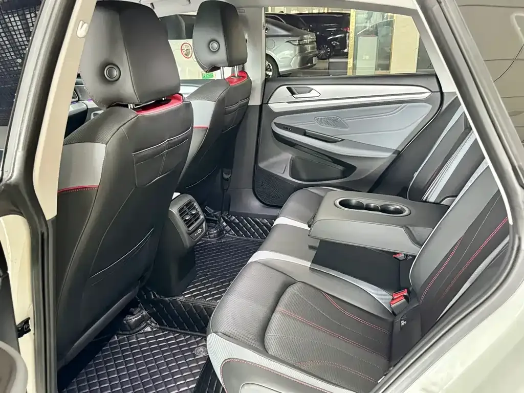 Volkswagen Lamando 2023 из CN, фото 3