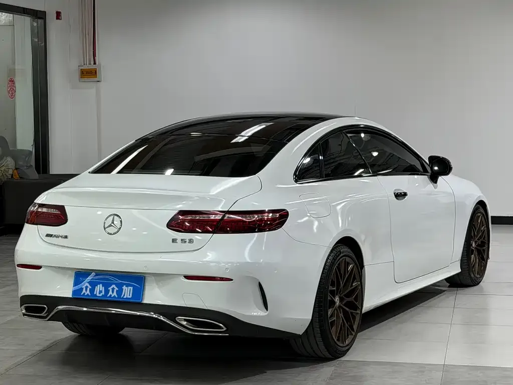 Mercedes-Benz E-Class (Import) — фото 5