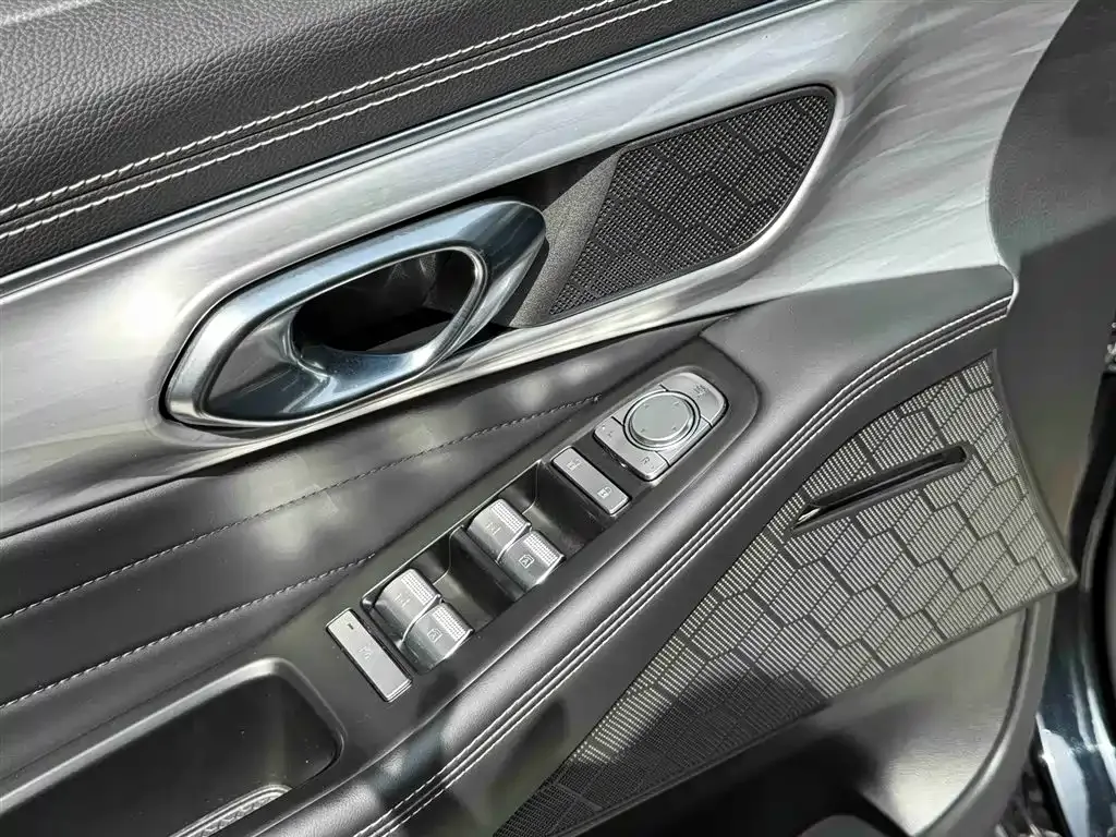 GAC Motor Trumpchi GS8 — фото 9