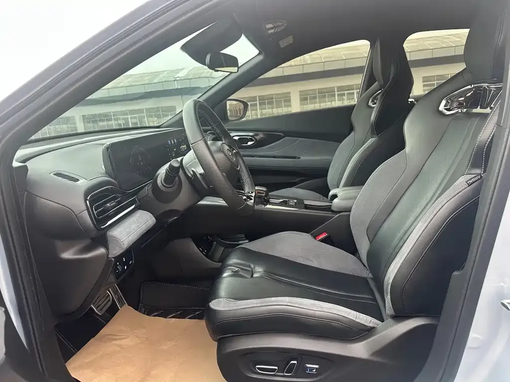 GAC Motor Shadow Leopard — фото 5
