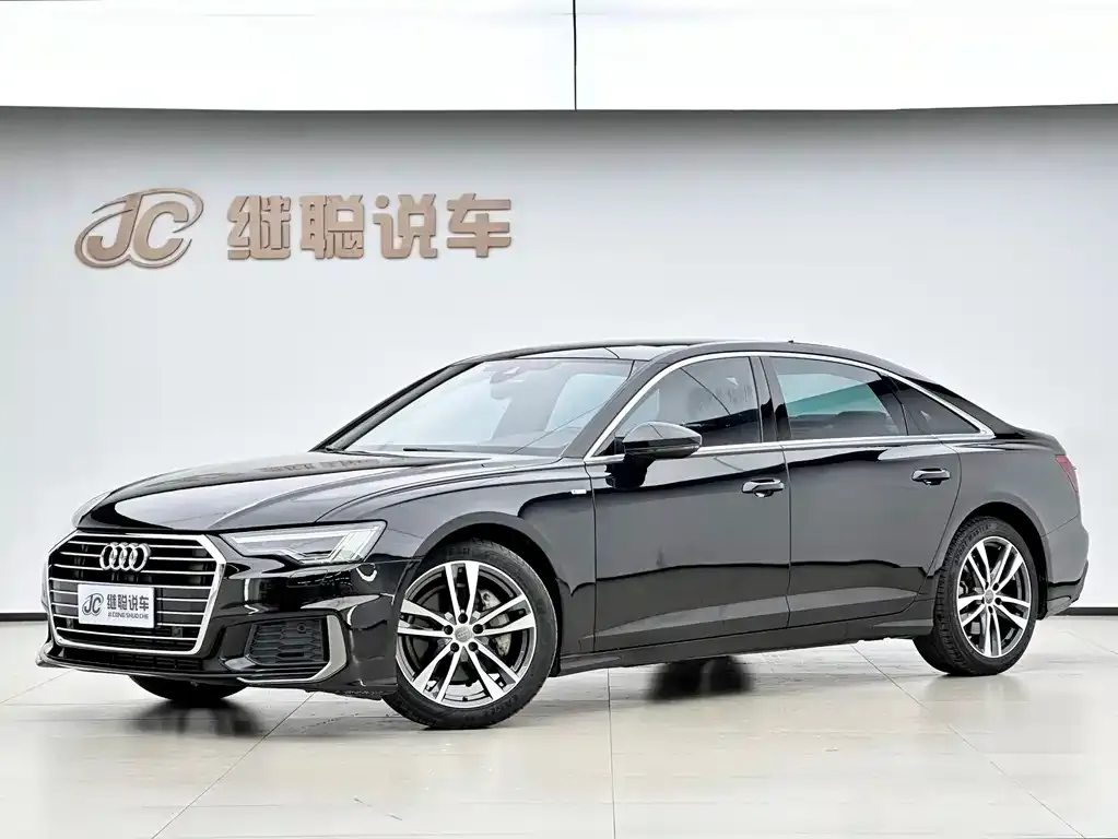 Audi A6L — фото 1