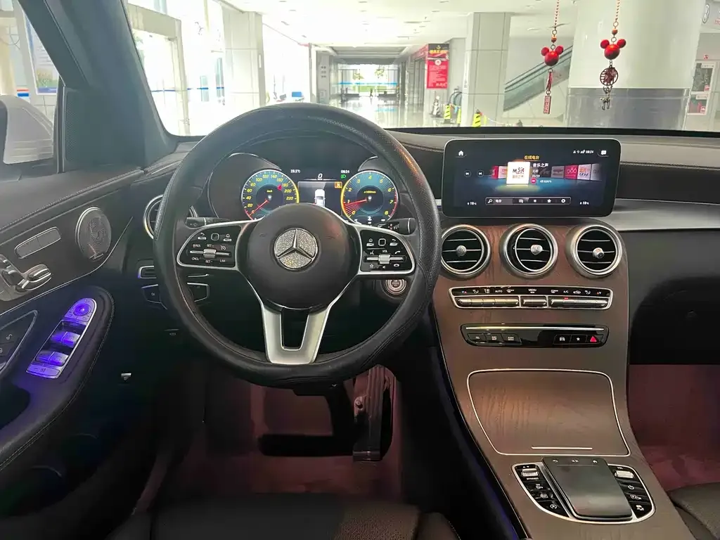 Mercedes-Benz GLC — фото 10
