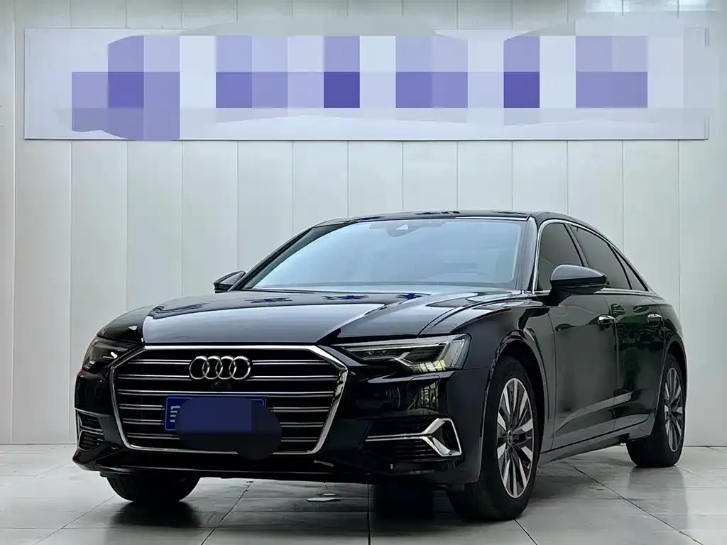 Audi A6L — фото 1