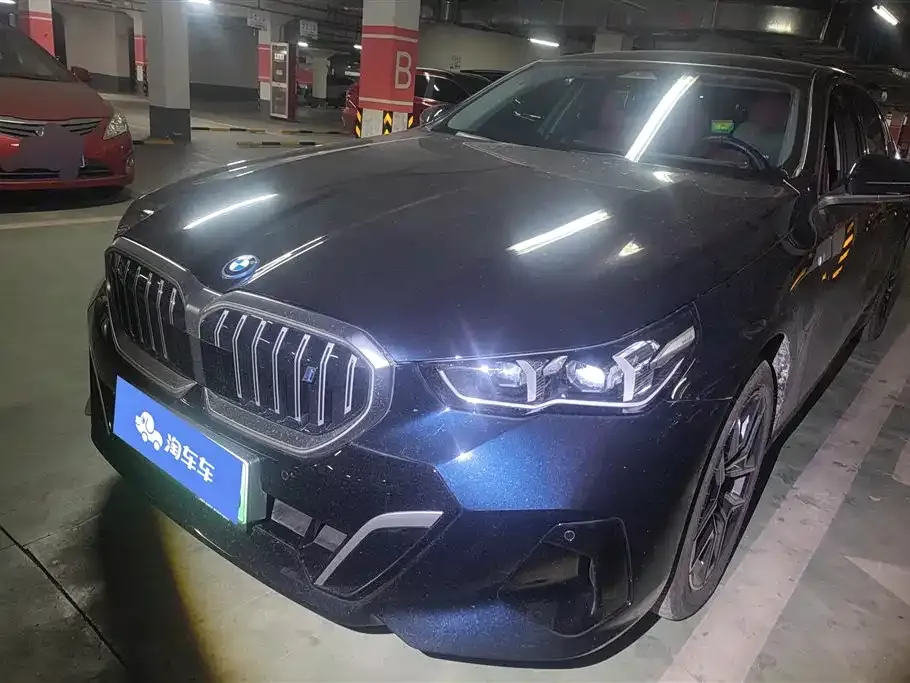 BMW i5 — фото 1