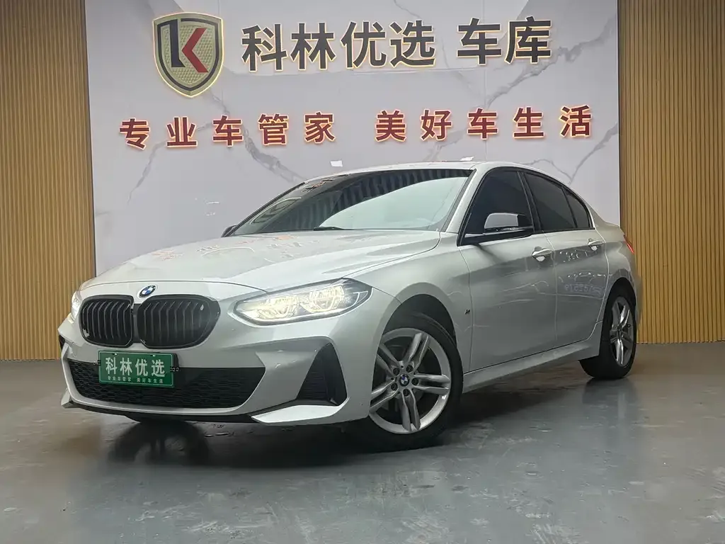 BMW 1 Series — фото 1