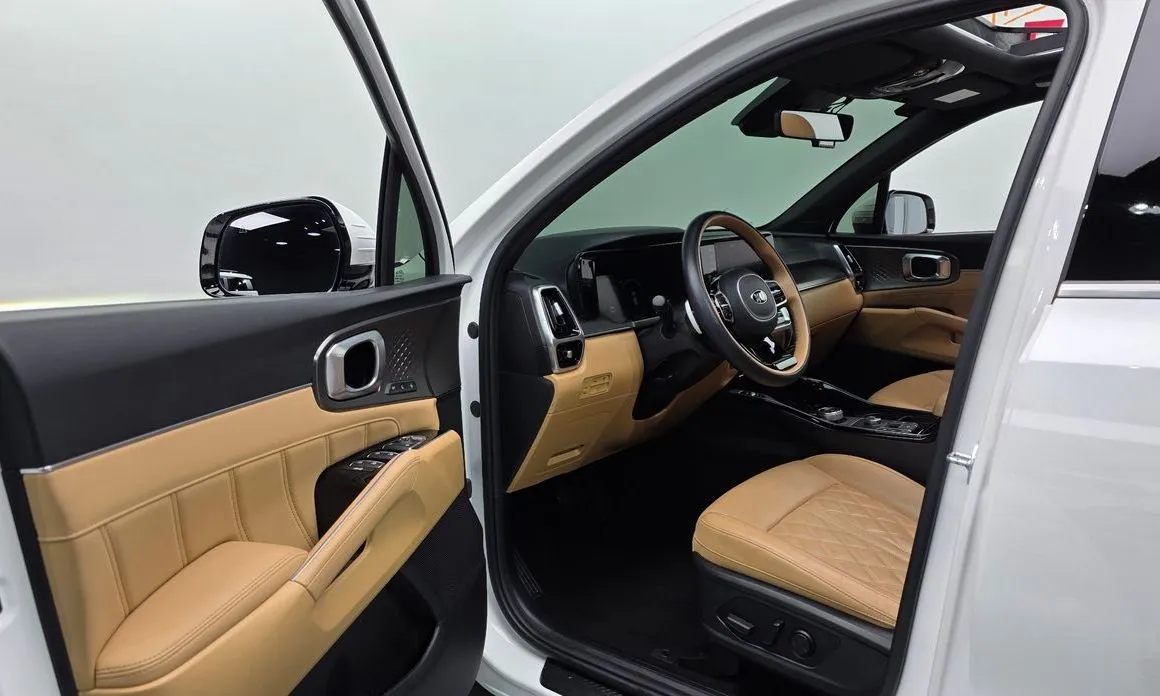 Kia Sorento — фото 8