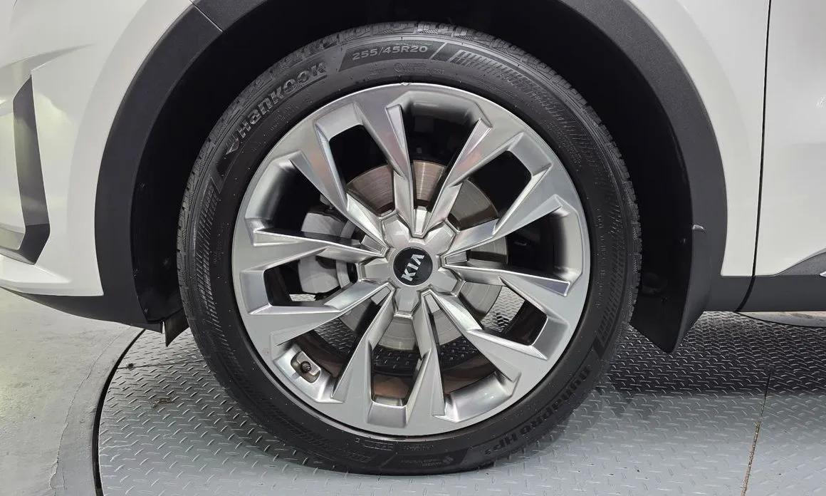 Kia Sorento — фото 9