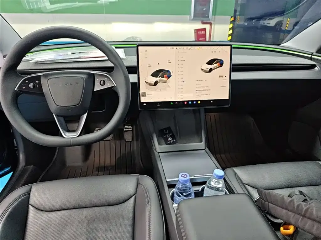 Tesla Model 3 — фото 5