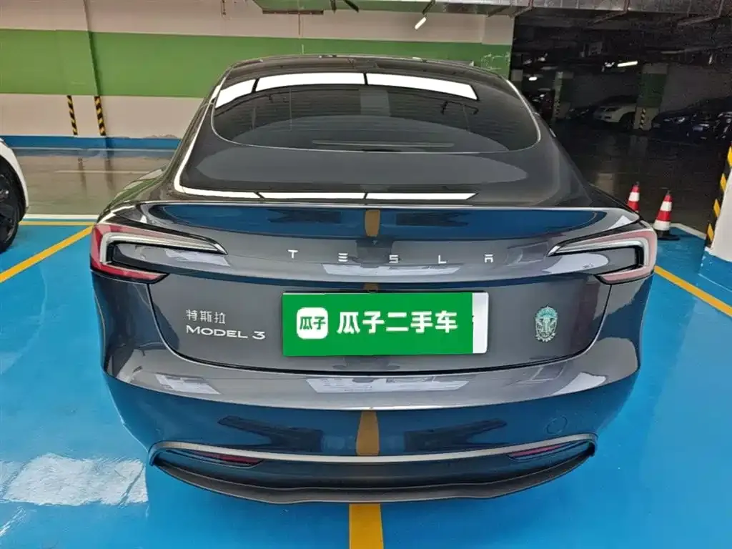 Tesla Model 3 — фото 2