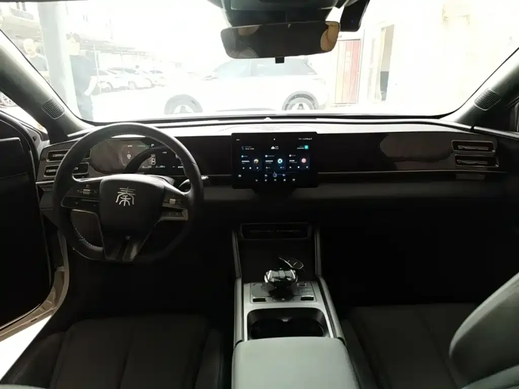 BYD Qin L 2024 из CN, фото 2
