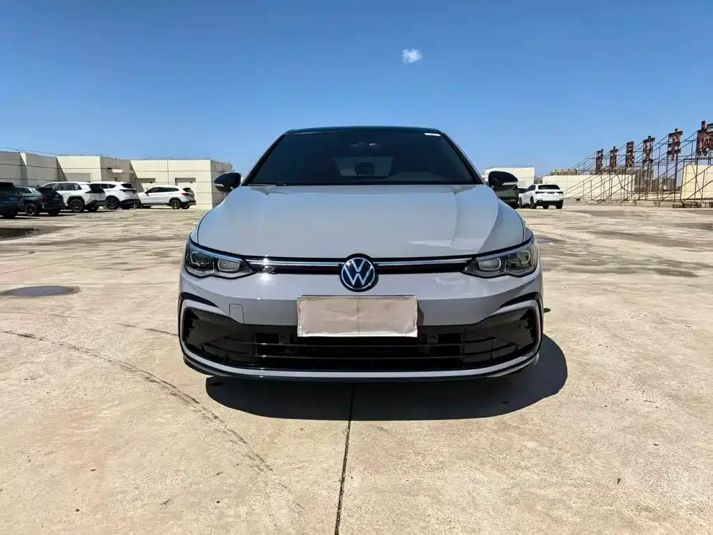 Volkswagen Golf — фото 5