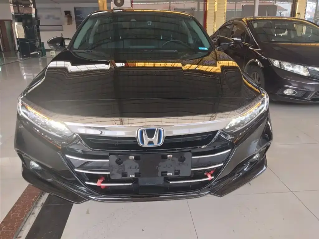 Honda Accord — фото 7